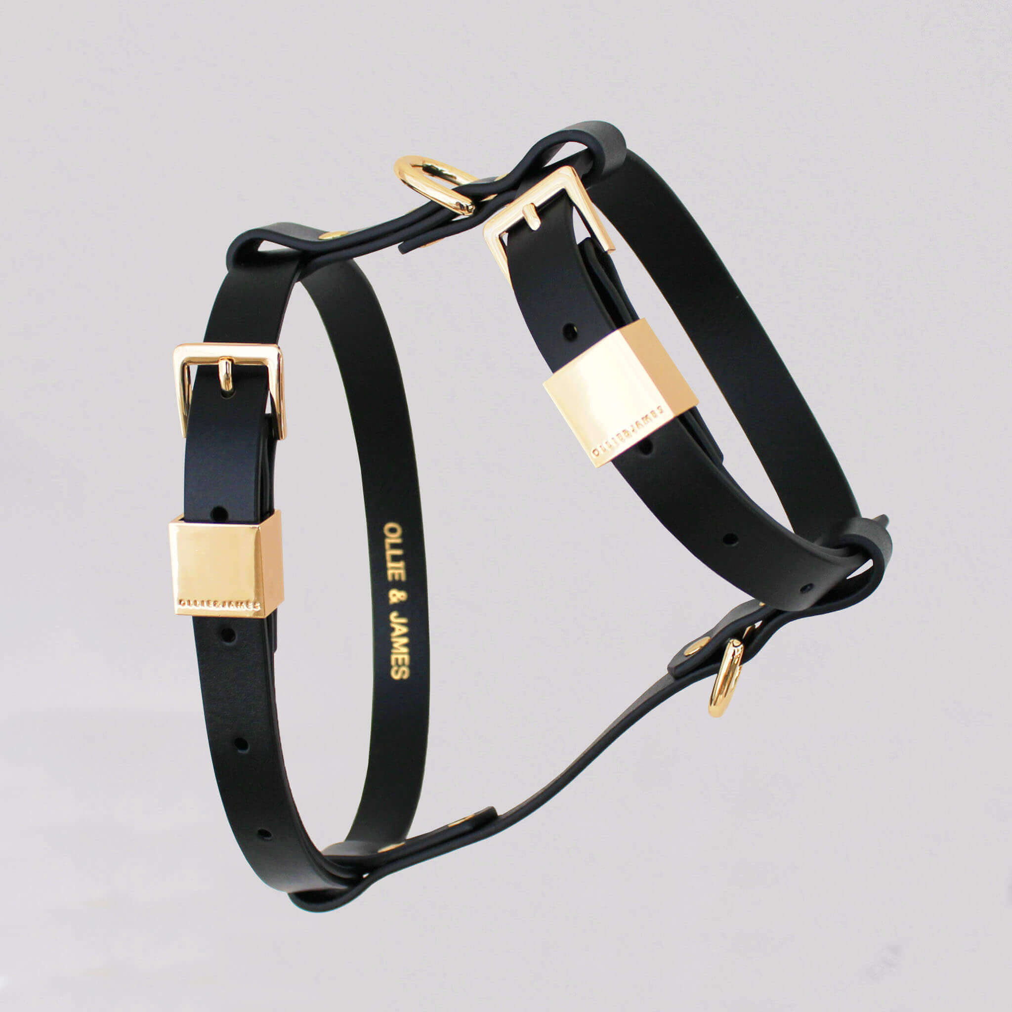 Luxury leather dog harness in sable.