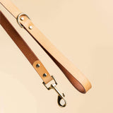 Leather dog leash in camel.